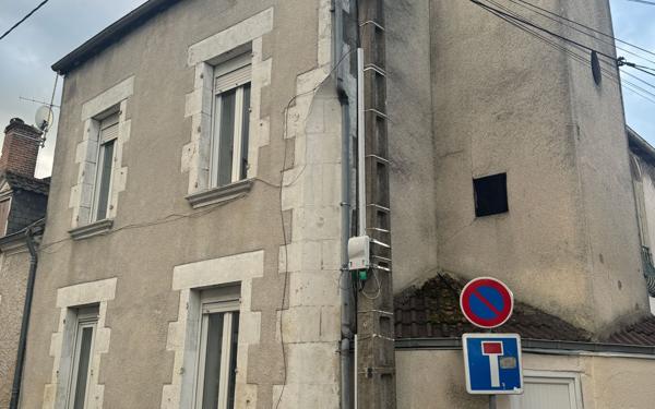 Maison à louer    5 pièces • 104 m2 Vierzon