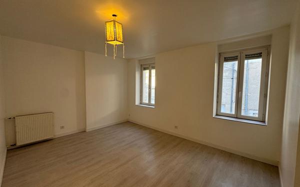 Maison à louer    5 pièces • 104 m2 Vierzon