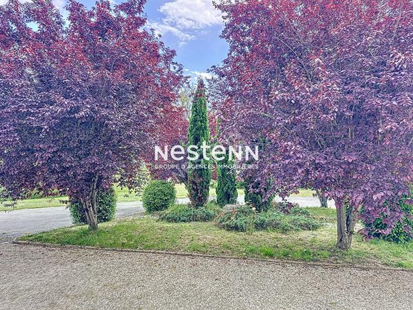 Maison Seissan 10 pieces 280 m2 jardin 7000 m2 calme sans vis a vis