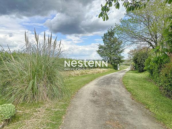 Maison Seissan 10 pieces 280 m2 jardin 7000 m2 calme sans vis a vis