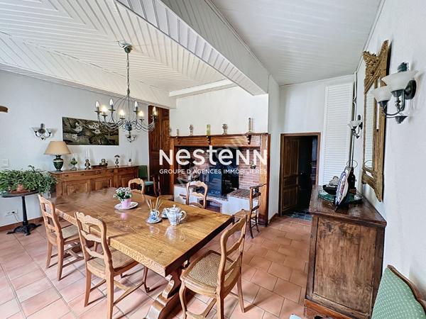 Maison Seissan 10 pieces 280 m2 jardin 7000 m2 calme sans vis a vis