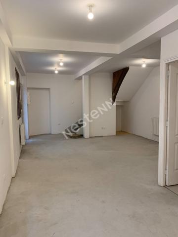 Local commercial Pontoise 72.03m2