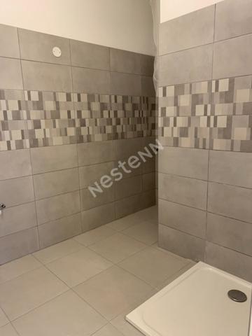 Local commercial Pontoise 72.03m2