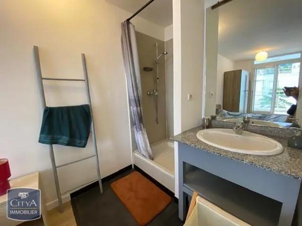 Appartement à louer 1 pièce 12.97m² Saint-Denis (97490)