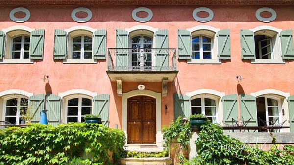 BASTIDE DE CHARME R+1  206m² sur TERRAIN  6.946m² avec PISCINE et GARAGE