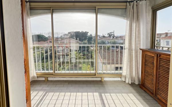 Appartement à vendre    1 pièce • 28,10 m2 Fréjus