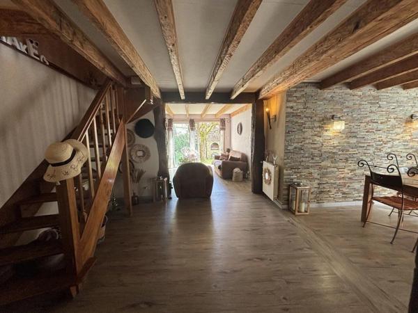 Vente Maison 5 pièces 147 m2 à Sainte-Bazeille