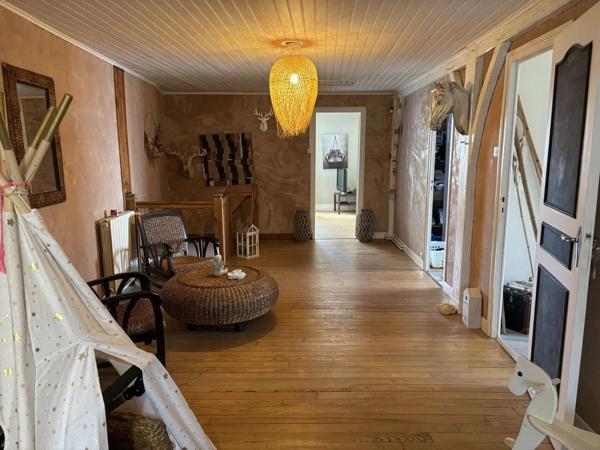 Vente Maison 5 pièces 147 m2 à Sainte-Bazeille