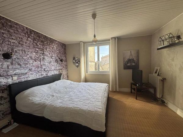 Vente Maison 5 pièces 147 m2 à Sainte-Bazeille