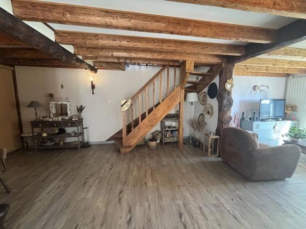 Vente Maison 5 pièces 147 m2 à Sainte-Bazeille