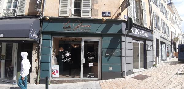 Local commercial , Laval Local commercial , Laval