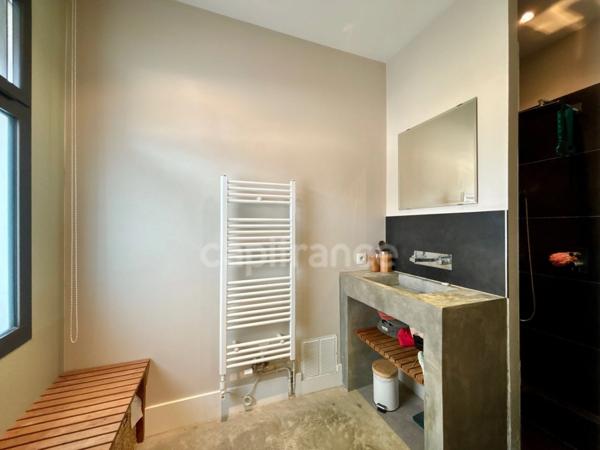 Maison à vendre 6 pièces PEZENAS (34)Garage jardin et piscine