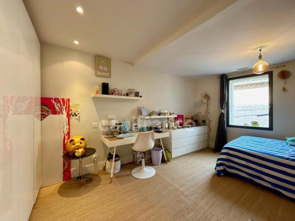 Maison à vendre 6 pièces PEZENAS (34)Garage jardin et piscine