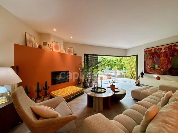 Maison à vendre 6 pièces PEZENAS (34)Garage jardin et piscine