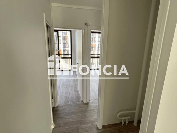 Location Appartement 3 pièces 56.36 m² - 42 allée de la Forêt Meudon La Foret 92190