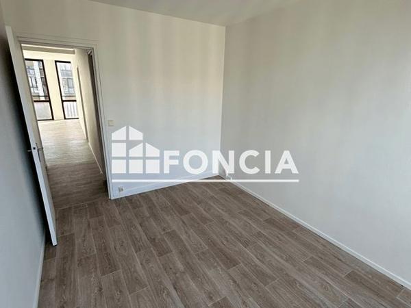 Location Appartement 3 pièces 56.36 m² - 42 allée de la Forêt Meudon La Foret 92190