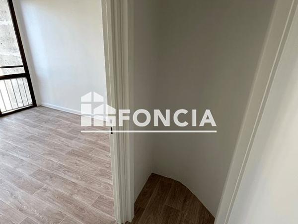 Location Appartement 3 pièces 56.36 m² - 42 allée de la Forêt Meudon La Foret 92190