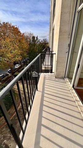 Location Appartement 7 pièces 226.35 m² - Neuilly Sur Seine 92200