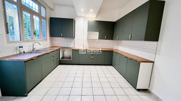 Location Appartement 7 pièces 226.35 m² - Neuilly Sur Seine 92200