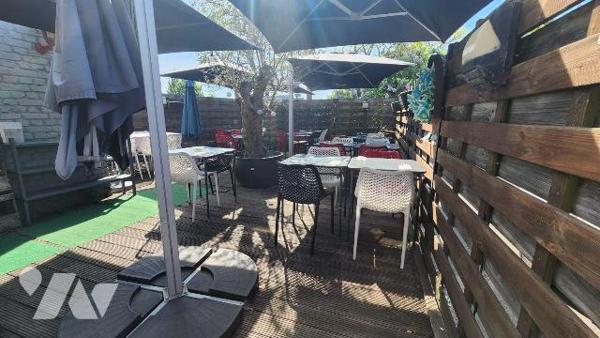 PETITE-SYNTHE
Fonds de commerce de café-brasserie
Surface commercial pouvant servir 38 couver...