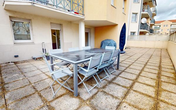 Appartement à louer    3 pièces • 70 m2 Villefranche-sur-Saône