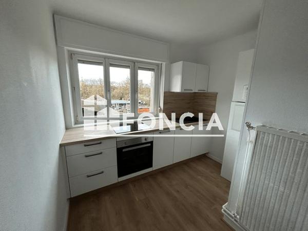 Location Appartement 3 pièces 48.81 m² - 10 RUE DU COURONNE Thionville 57100