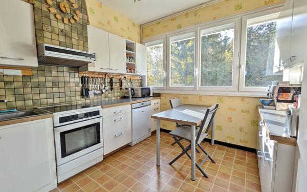 Appartement à vendre    5 pièces • 114,86 m2 Sainte-Foy-lès-Lyon