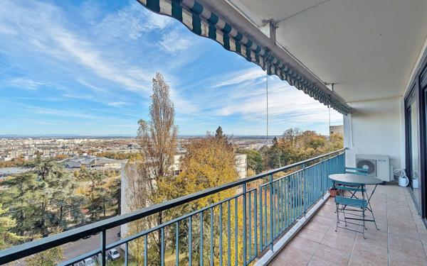 Appartement à vendre    5 pièces • 114,86 m2 Sainte-Foy-lès-Lyon