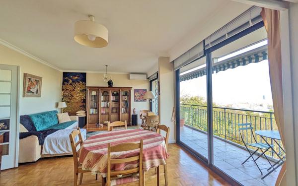 Appartement à vendre    5 pièces • 114,86 m2 Sainte-Foy-lès-Lyon