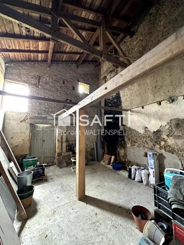 Maison de ville avec dépendaces