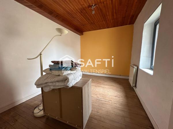 Maison de ville avec dépendaces