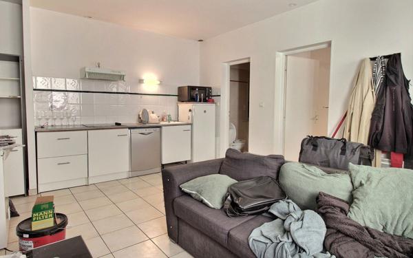 Appartement à louer    1 pièce •  Verfeil