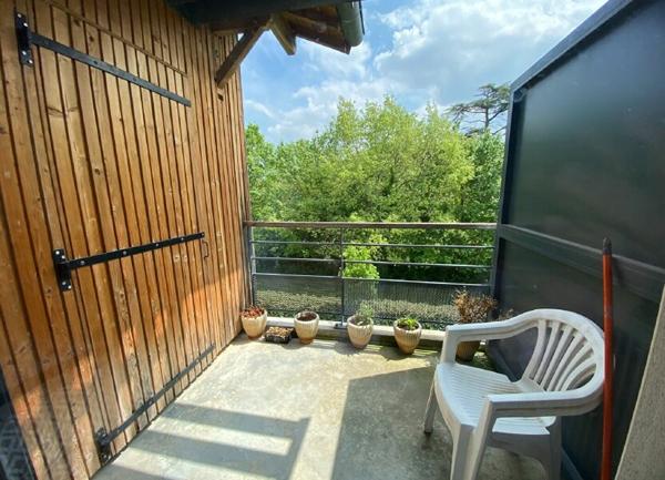 Appartement à vendre    1 pièce •  Saint-Geniès-Bellevue