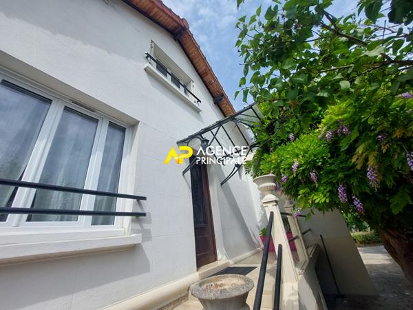 Maison Bezons 8 pièce(s) 699 000 € **  - Référence  4514