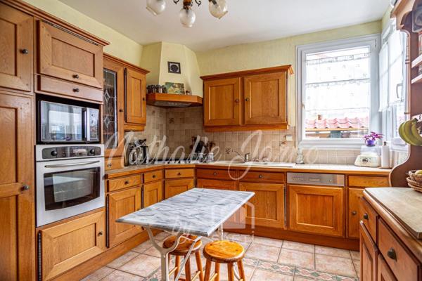 4 chambres, beau jardin, proximité gare commerces