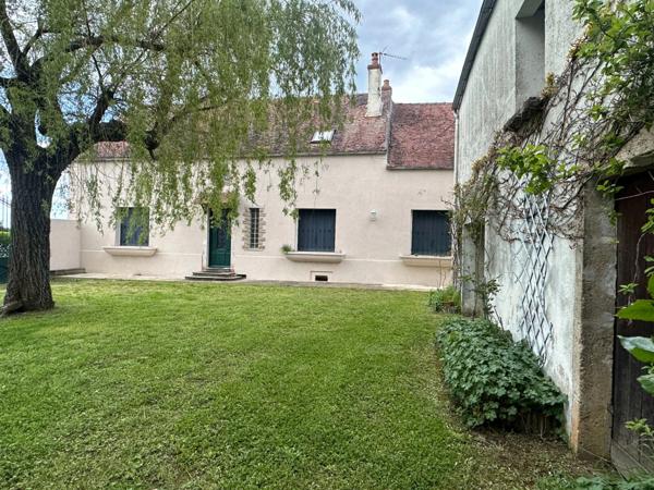 Propriete, ensemble de 2 maisons et dépendances proche de SEMUR EN AUXOIS (21)