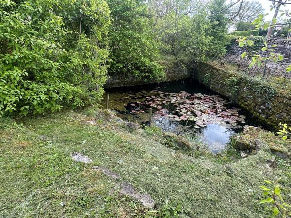 Propriete, ensemble de 2 maisons et dépendances proche de SEMUR EN AUXOIS (21)