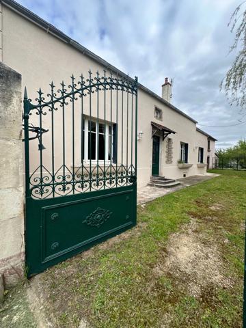 Propriete, ensemble de 2 maisons et dépendances proche de SEMUR EN AUXOIS (21)