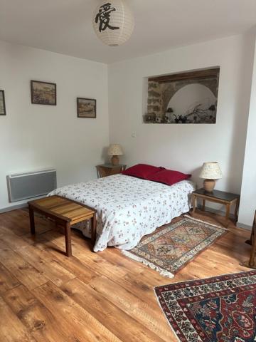 Propriete, ensemble de 2 maisons et dépendances proche de SEMUR EN AUXOIS (21)