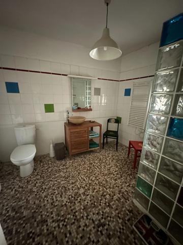 Propriete, ensemble de 2 maisons et dépendances proche de SEMUR EN AUXOIS (21)