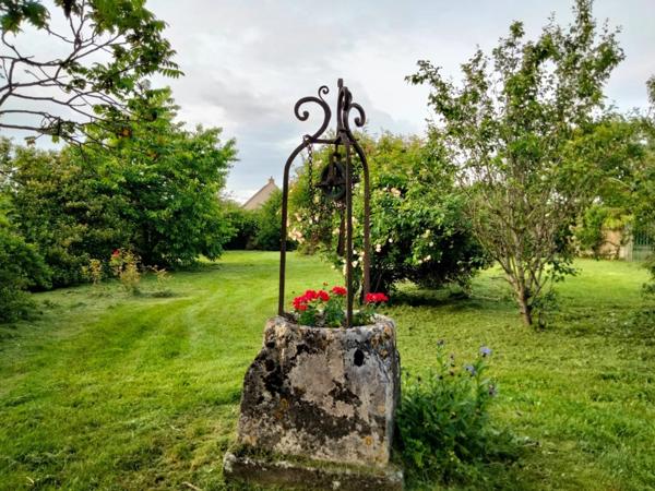 Propriete, ensemble de 2 maisons et dépendances proche de SEMUR EN AUXOIS (21)