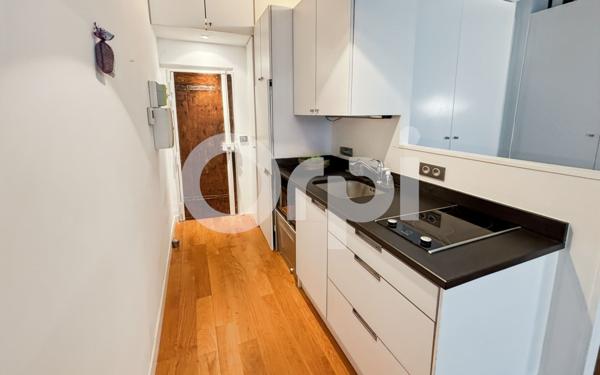 Appartement à vendre    1 pièce • 23,81 m2 Paris 1