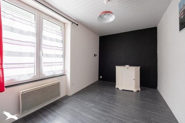 Maison à vendre 299 000 € Couëron 4 p 95 m² DPE D