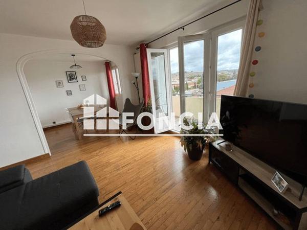 Location Appartement 5 pièces 67.7 m² - RUE BERGIER Tain L'hermitage 26600