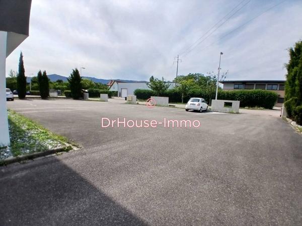 Bureau à vendre 9 pièces de 365 m²