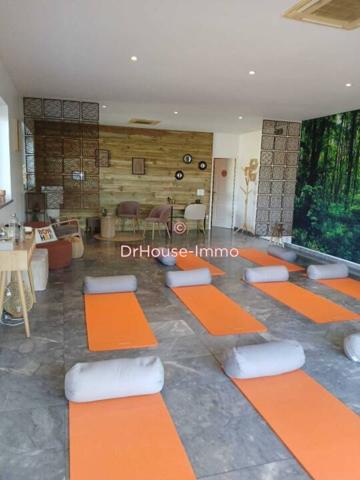 Bureau à vendre 9 pièces de 365 m²