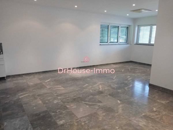 Bureau à vendre 9 pièces de 365 m²