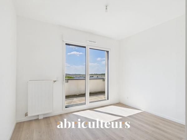 Appartement familial T5 de 91 m² avec terrasses et parkings Colombes (92700)