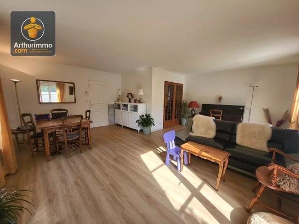 Location                                                      Maison
                        
                     6 pièces                      117 m2                     à Eaubonne