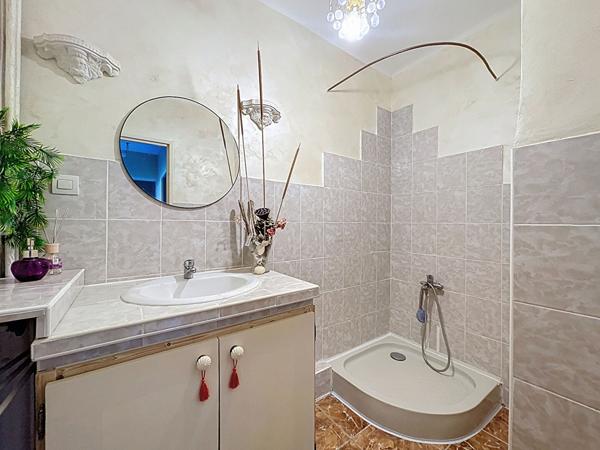 Appartement Manosque 3 pièces, balcon et cave